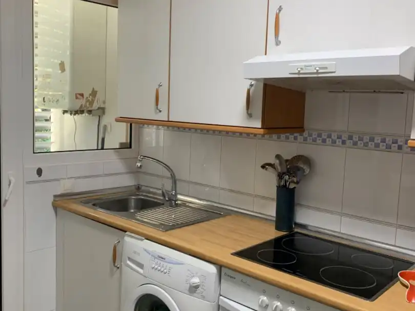 Kitchen of Flat for sale in Navalagamella, Madrid