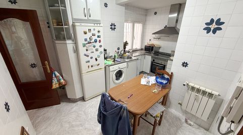 Foto 3 de Piso en venta en Calle Marques de Suances, Versalles, Avilés