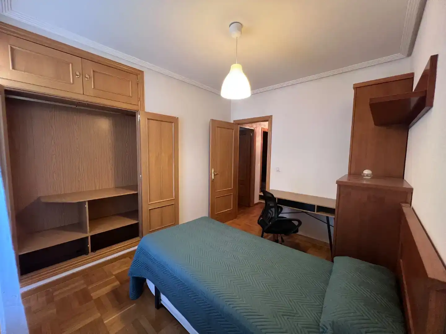 Schlafzimmer von Wohnung zur Miete in Burgos Capital