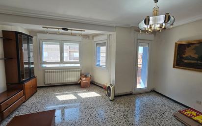 Wohnzimmer von Wohnung miete in Valladolid Capital mit Balkon