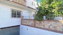 Vista exterior de Casa adosada en venda en Mijas amb Calefacció, Parquet i Terrassa