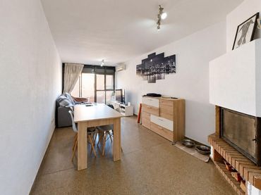 Terraced house for sale in SETCASES