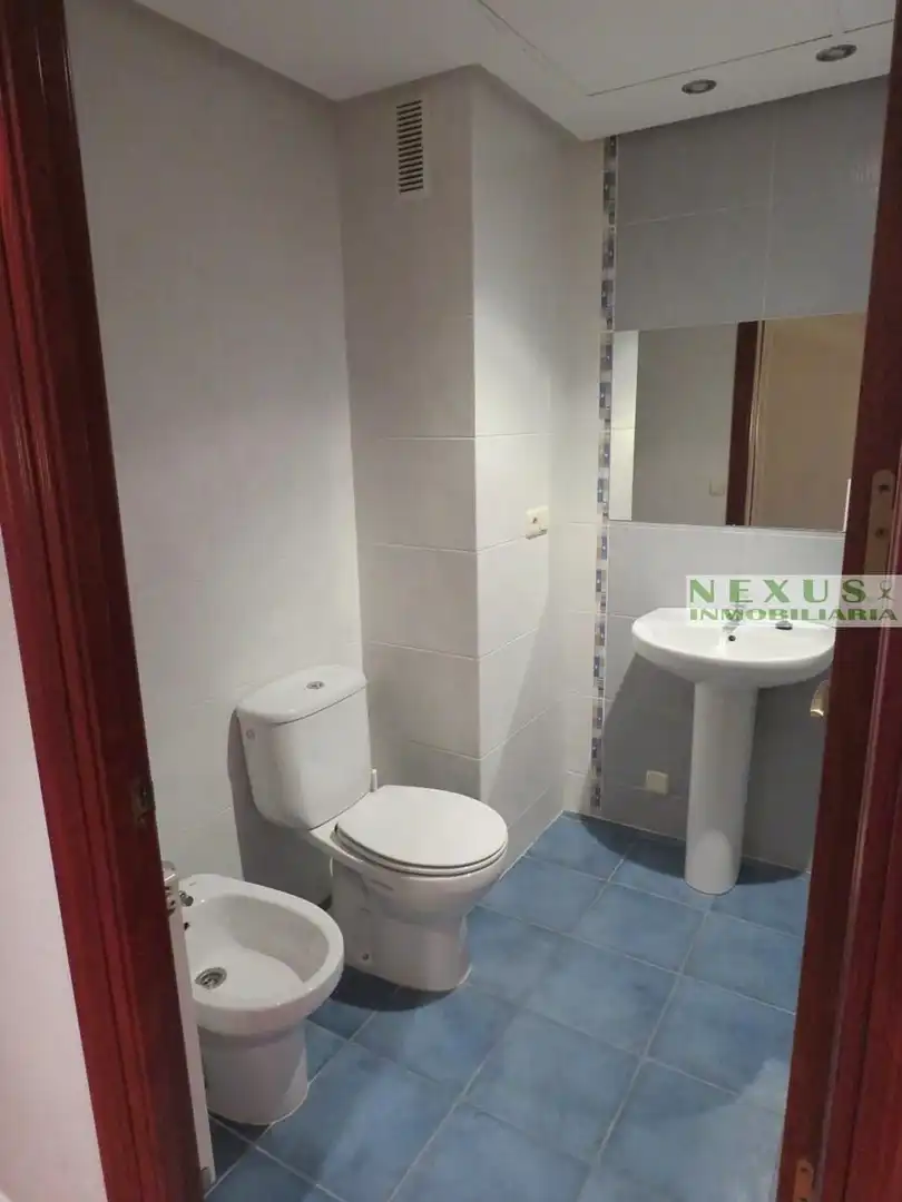 Bathroom of Houses for rent in Cáceres  with Air Conditioner, Heating and Private garden