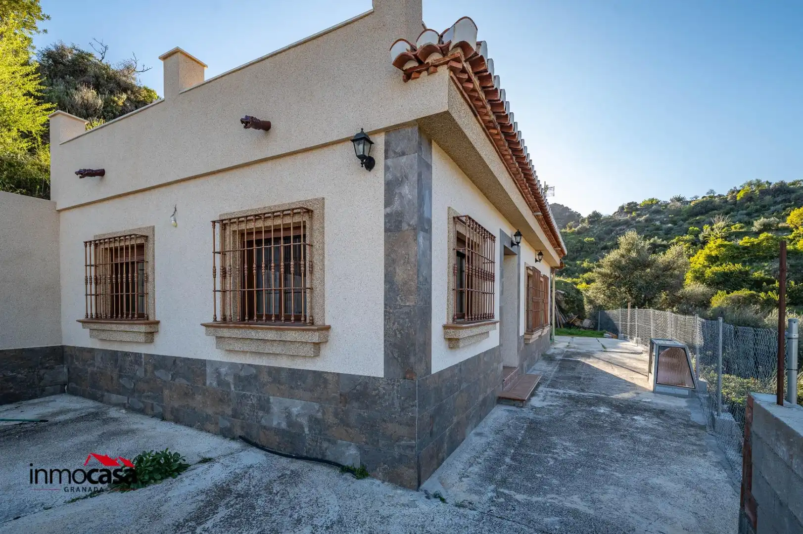Vista exterior de Casa o chalet en venta en Los Guájares