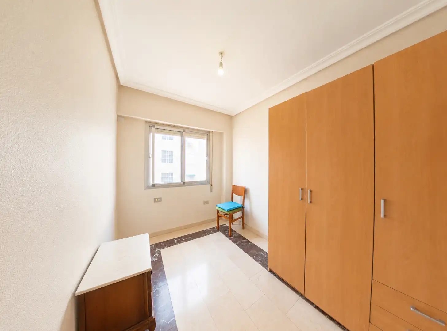 Habitación de Piso en venta en Murcia con Balcón