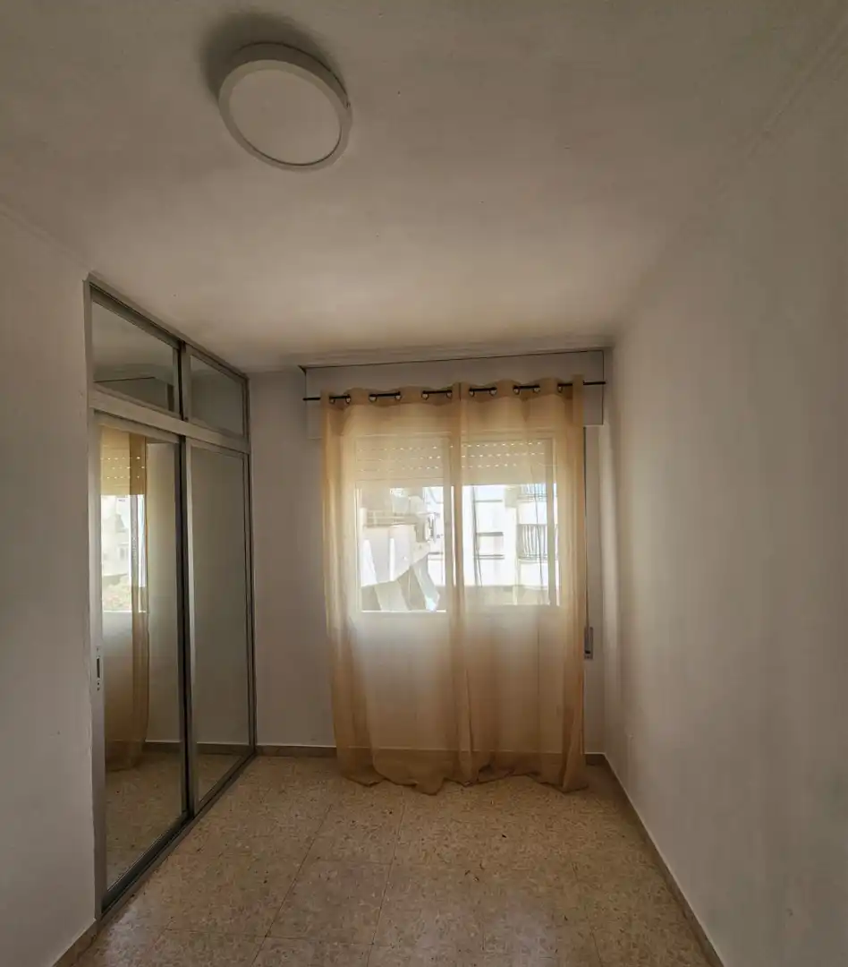 Habitación de Piso de alquiler en Benalmádena con Terraza, Amueblado y Horno