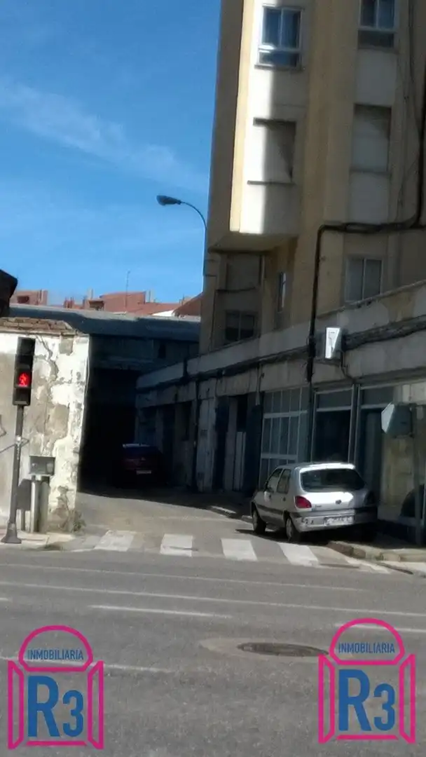Local comercial en venda a Trobajo del Camino