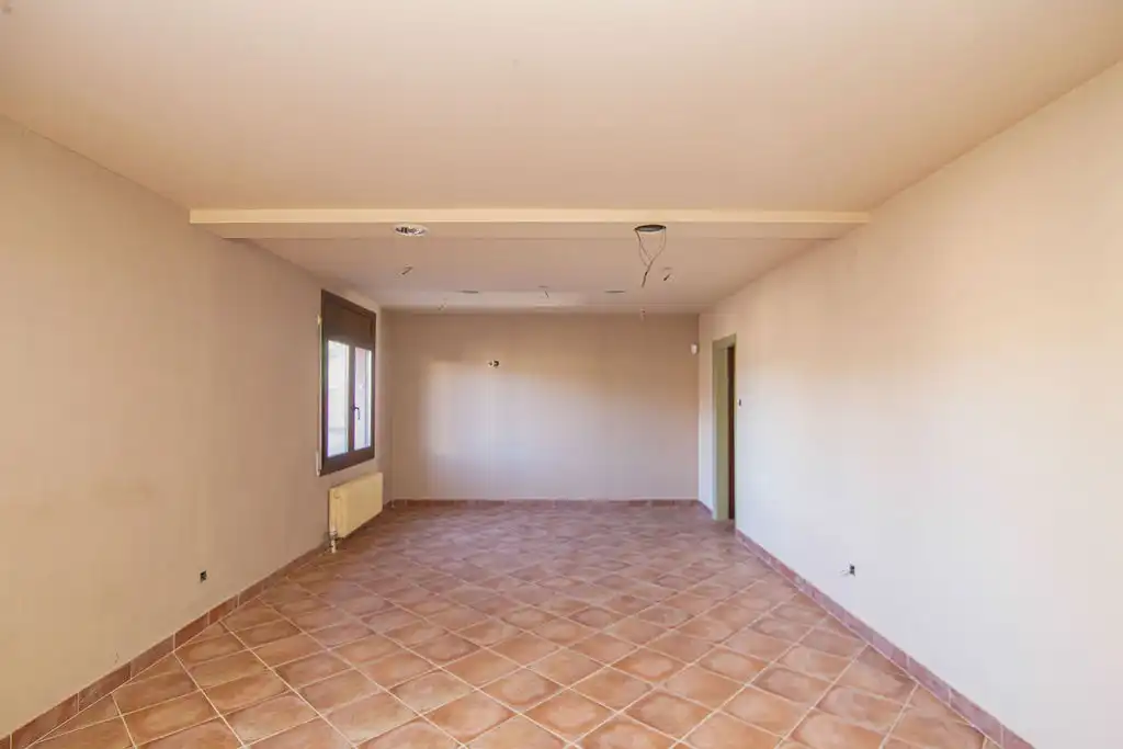 Hotel for sale in Passeig 14 d'Abril, imagen 3