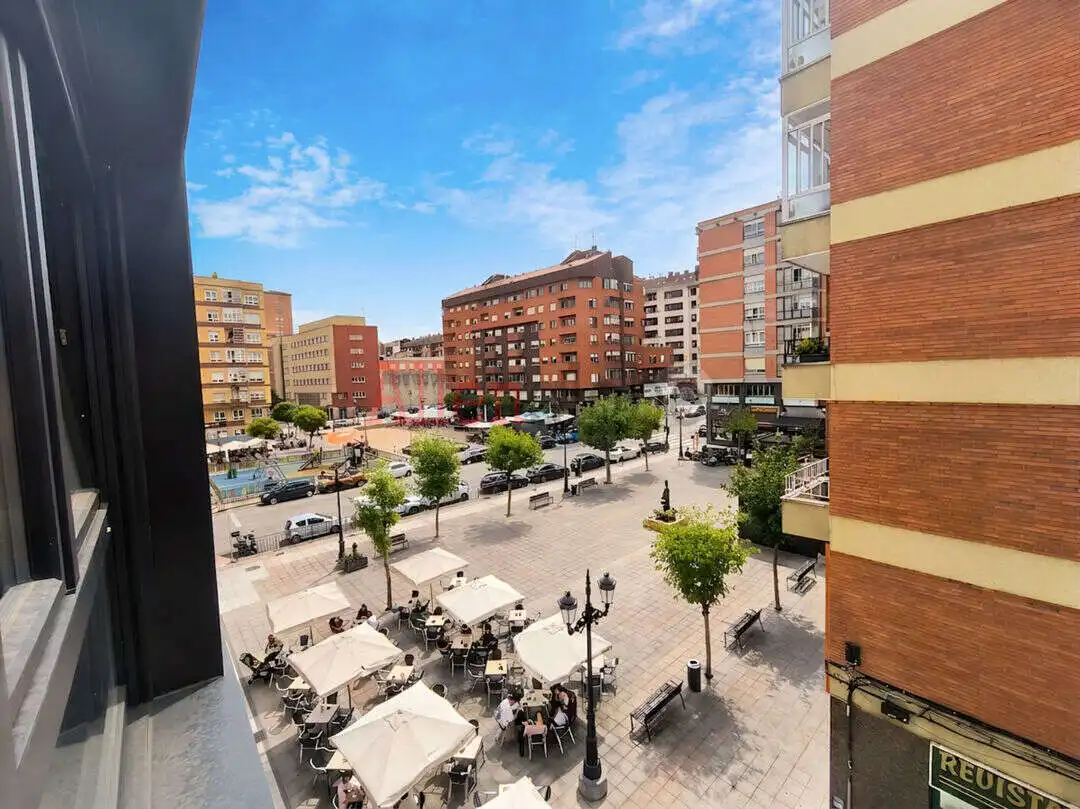 Wohnung zur Miete in Calle Jacinto Benavente, 4, Masip