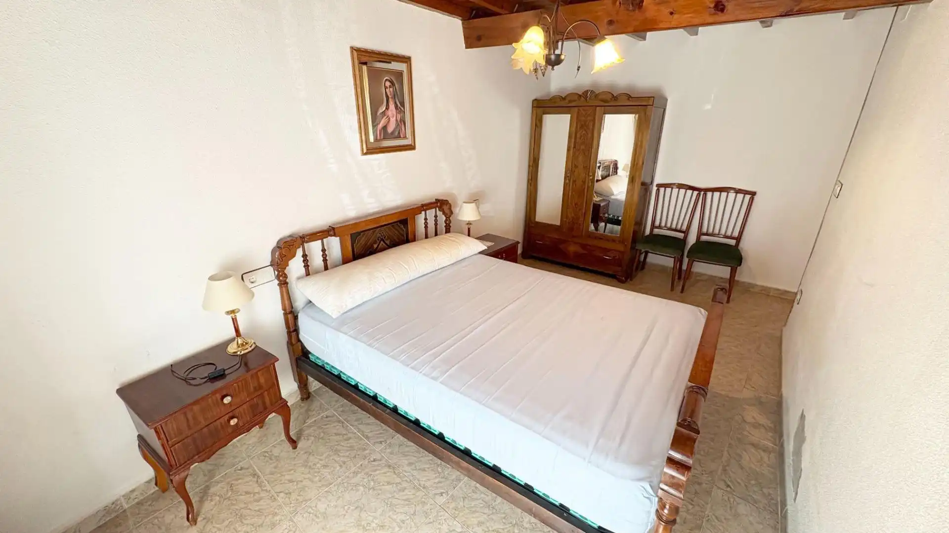 Dormitori de Casa o xalet en venda en Pedrosillo de los Aires amb Calefacció i Moblat