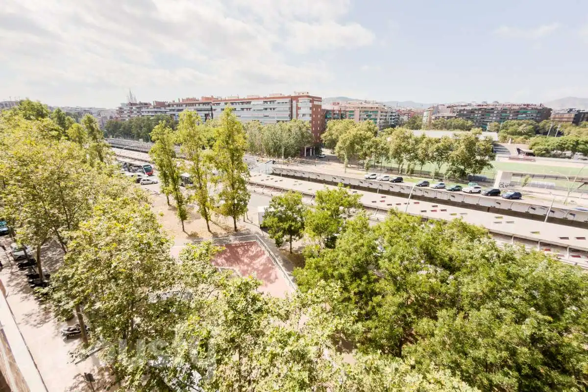 Vista exterior de Piso en venta en Barcelona con Aire acondicionado, Calefacción y Amueblado