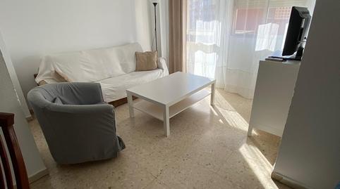 Foto 2 de Pis de lloguer a El Plantinar – Avda. La Paz - El Juncal, Sevilla