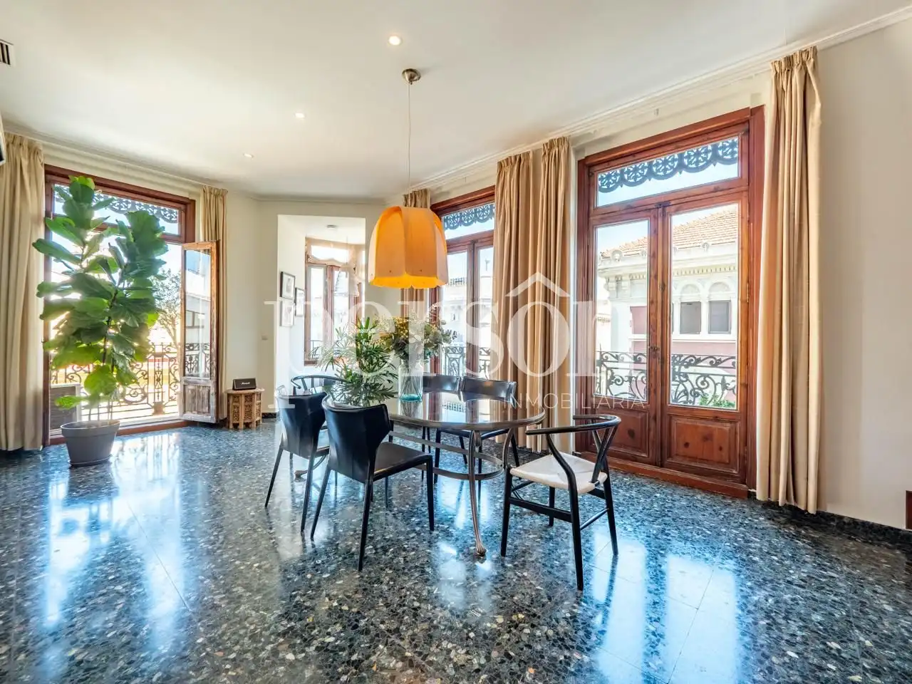 Appartamento con terrazza in vendita a Ciutat Vella, imagen 2