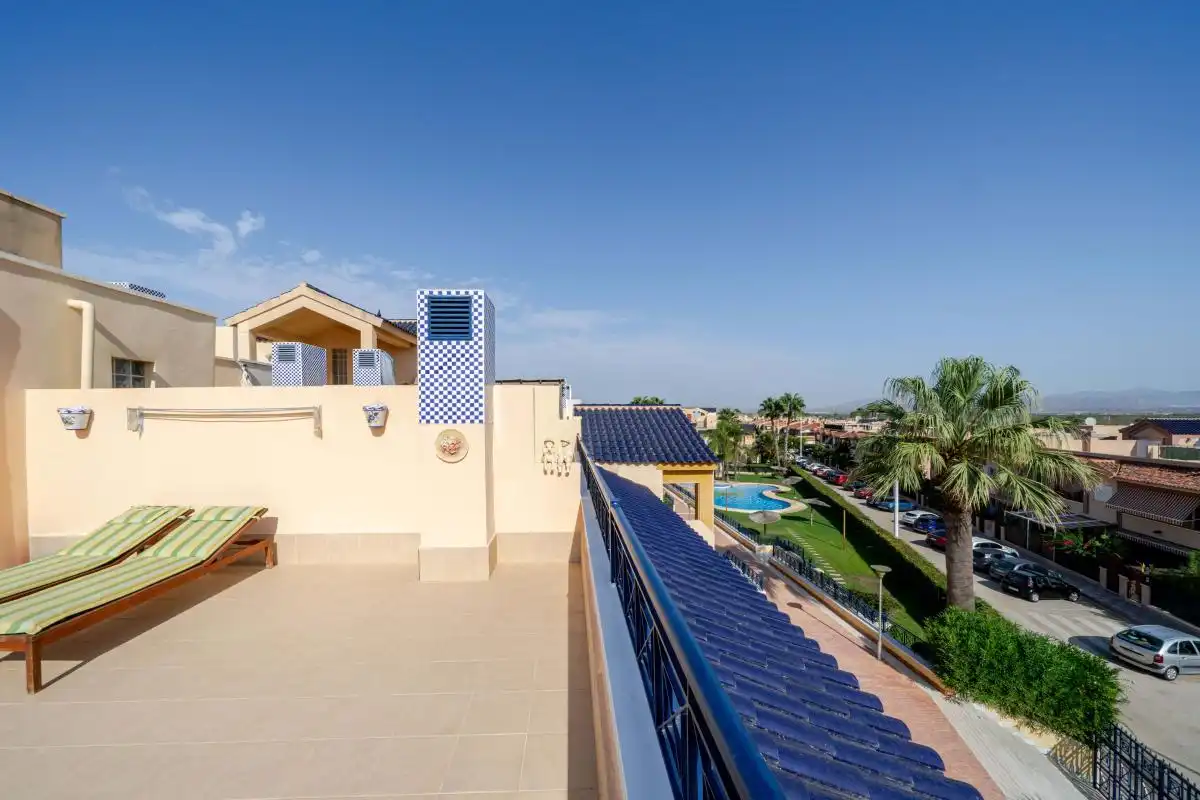 Terraza de Dúplex en venta en Santa Pola con Aire acondicionado, Calefacción y Jardín privado