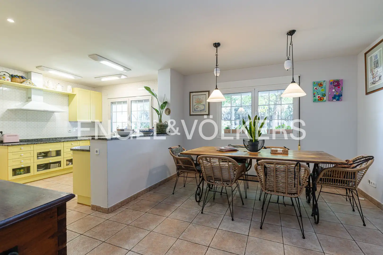 Comedor de Casa o chalet en venta en Las Rozas de Madrid con Aire acondicionado, Calefacción y Jardín privado