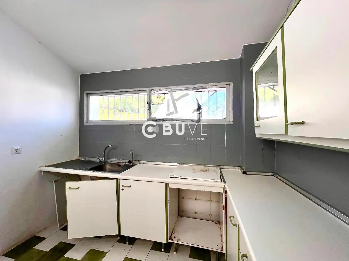 Cocina de Casa adosada en venta en Estepona con Terraza, Piscina y Alarma