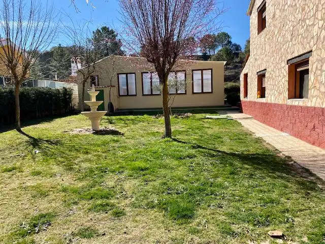 Casa amb piscina en venda a Cañada de Molina, imagen 2