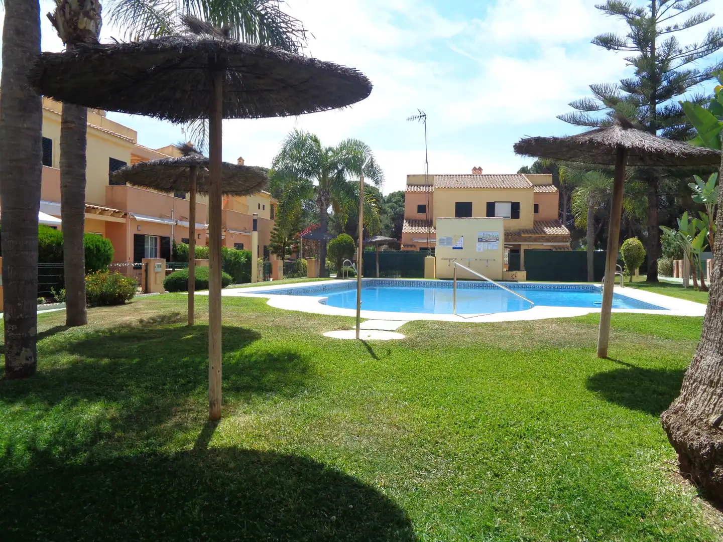 Casa adosada en venta en Paseo de la Chirina, Islantilla Golf