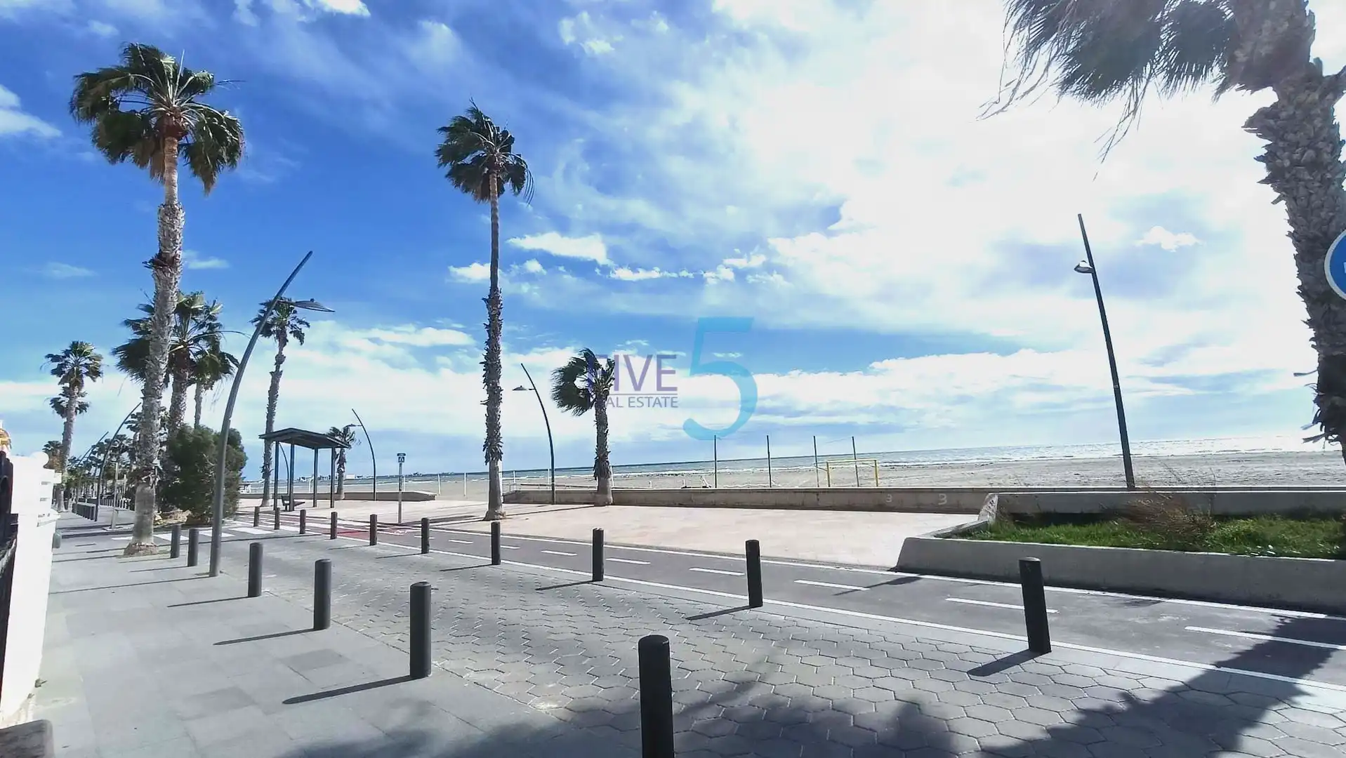 Piso con terraza en venta en Santa Pola ciudad, imagen 2