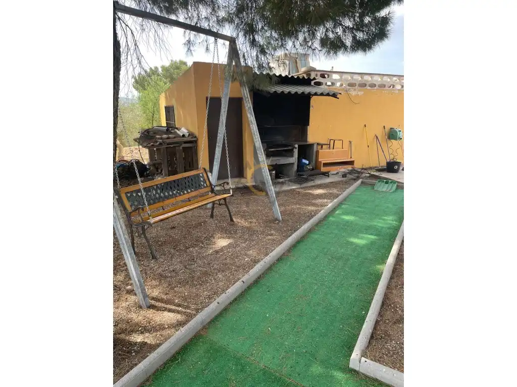 Jardí de Finca rústica en venda en Villena amb Aire condicionat, Jardí privat i Piscina
