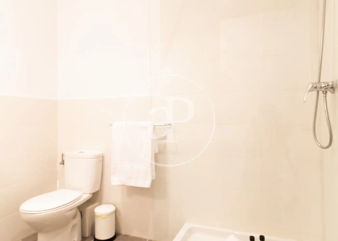 Piso con terraza en venta en Carrer de Girona, imagen 23