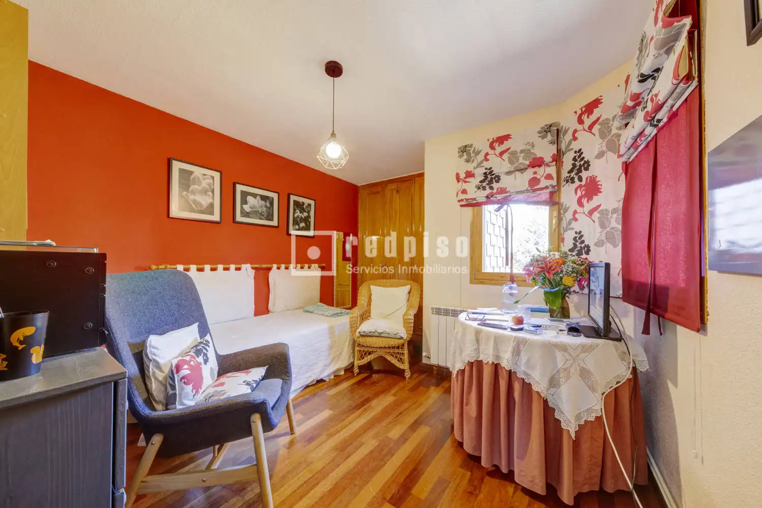 Habitación de Casa o chalet en venta en Las Rozas de Madrid con Aire acondicionado, Calefacción y Jardín privado