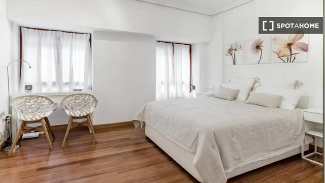 Piso en Alquiler en Universidad - Malasaña