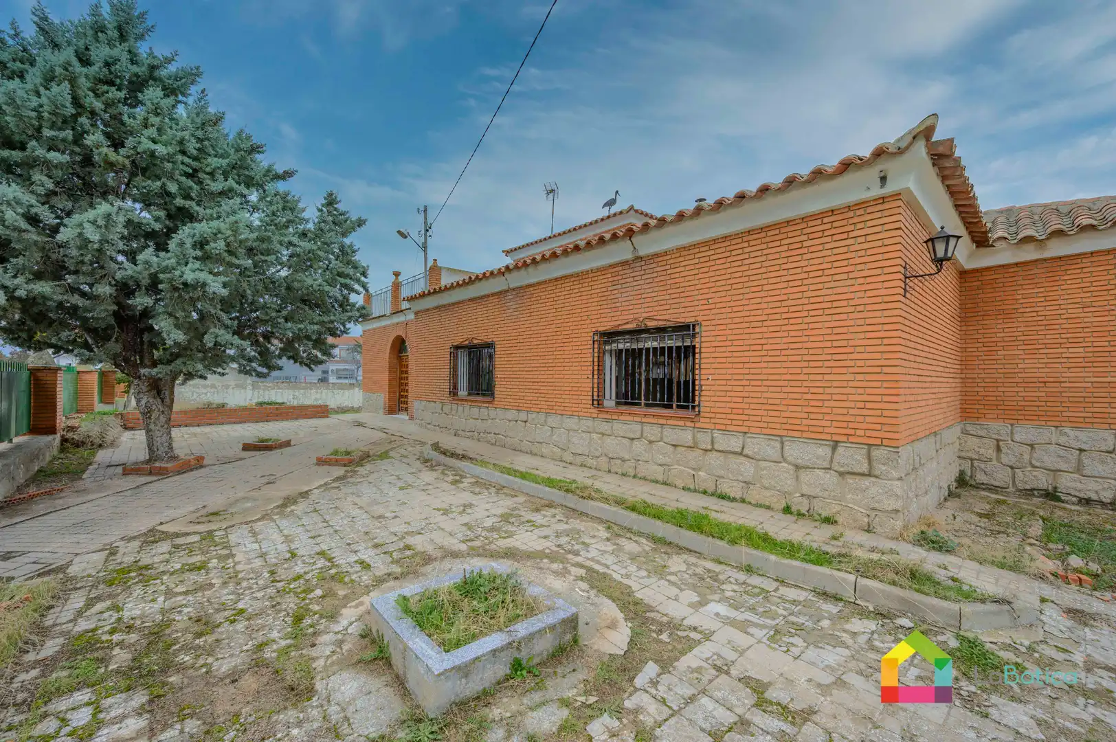 Vista exterior de Casa o xalet en venda en Ajofrín amb Jardí privat i Terrassa