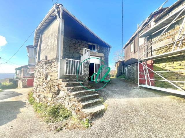 Casa adosada en Venta en Maceda