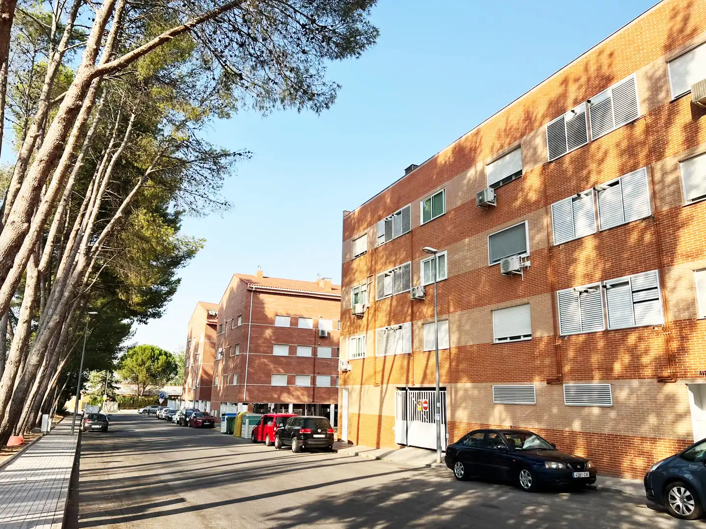 Vista exterior de Dúplex en venda en Loeches amb Aire condicionat, Calefacció i Rentadora