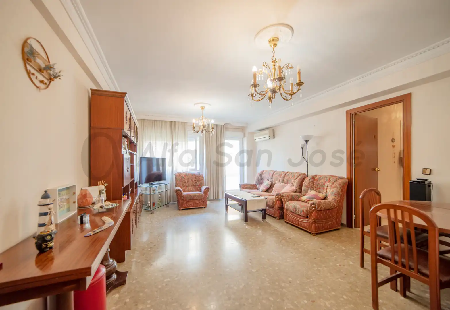 Living room of Flat for sale in Sevilla  with Furnished and Balcony