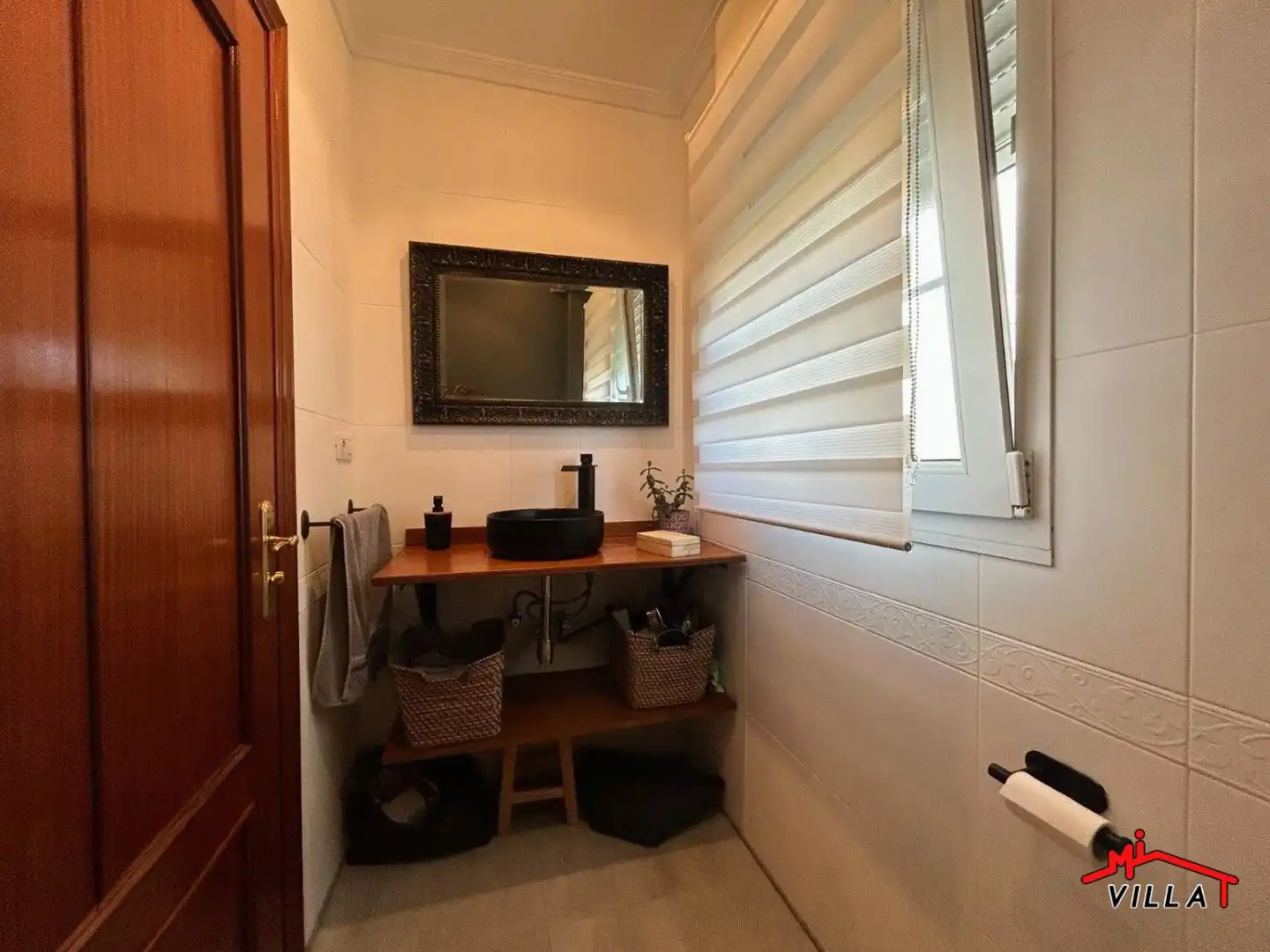 Bathroom of Houses for sale in Bárcena de Cicero  with Heating and Terrace