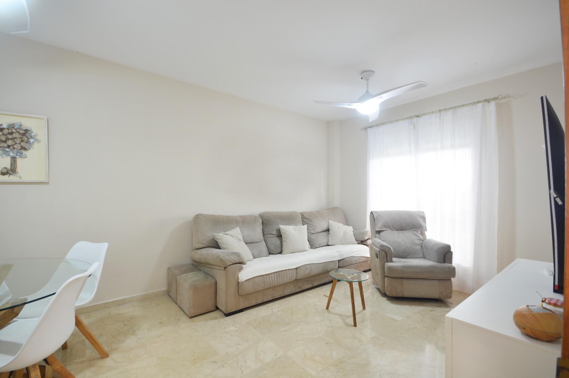 Sala de estar de Casa adosada en venta en Jerez de la Frontera con Aire acondicionado