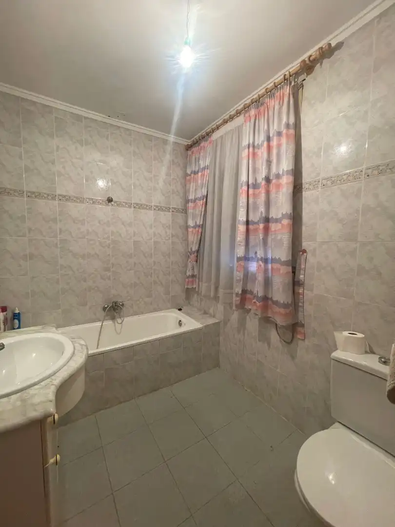 Badezimmer von Haus oder Chalet zum Verkauf in Turís mit Privatgarten, Terrasse und Abstellraum