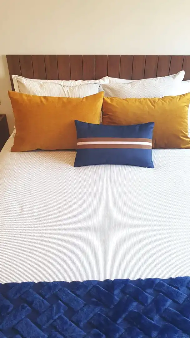 Habitación de Apartamento de alquiler en Oviedo  con Calefacción y Amueblado