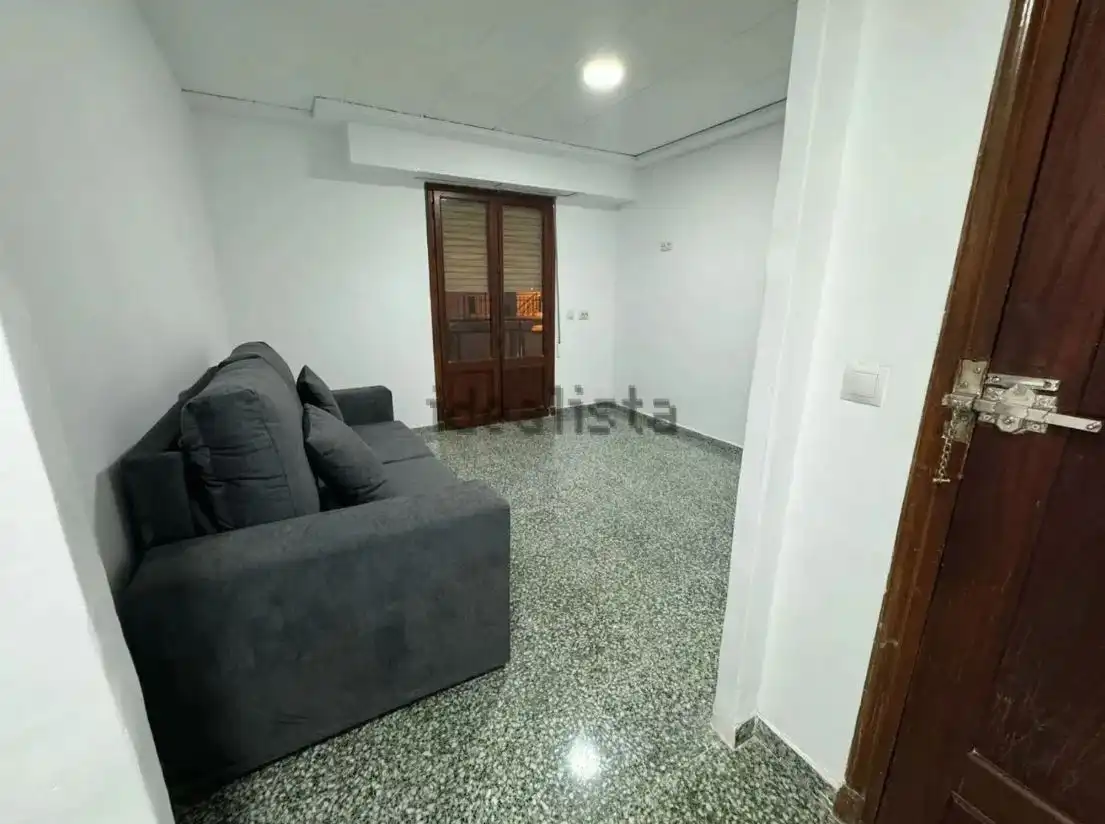 Piso en venta en Mislata con Horno, Lavadora y Balcón