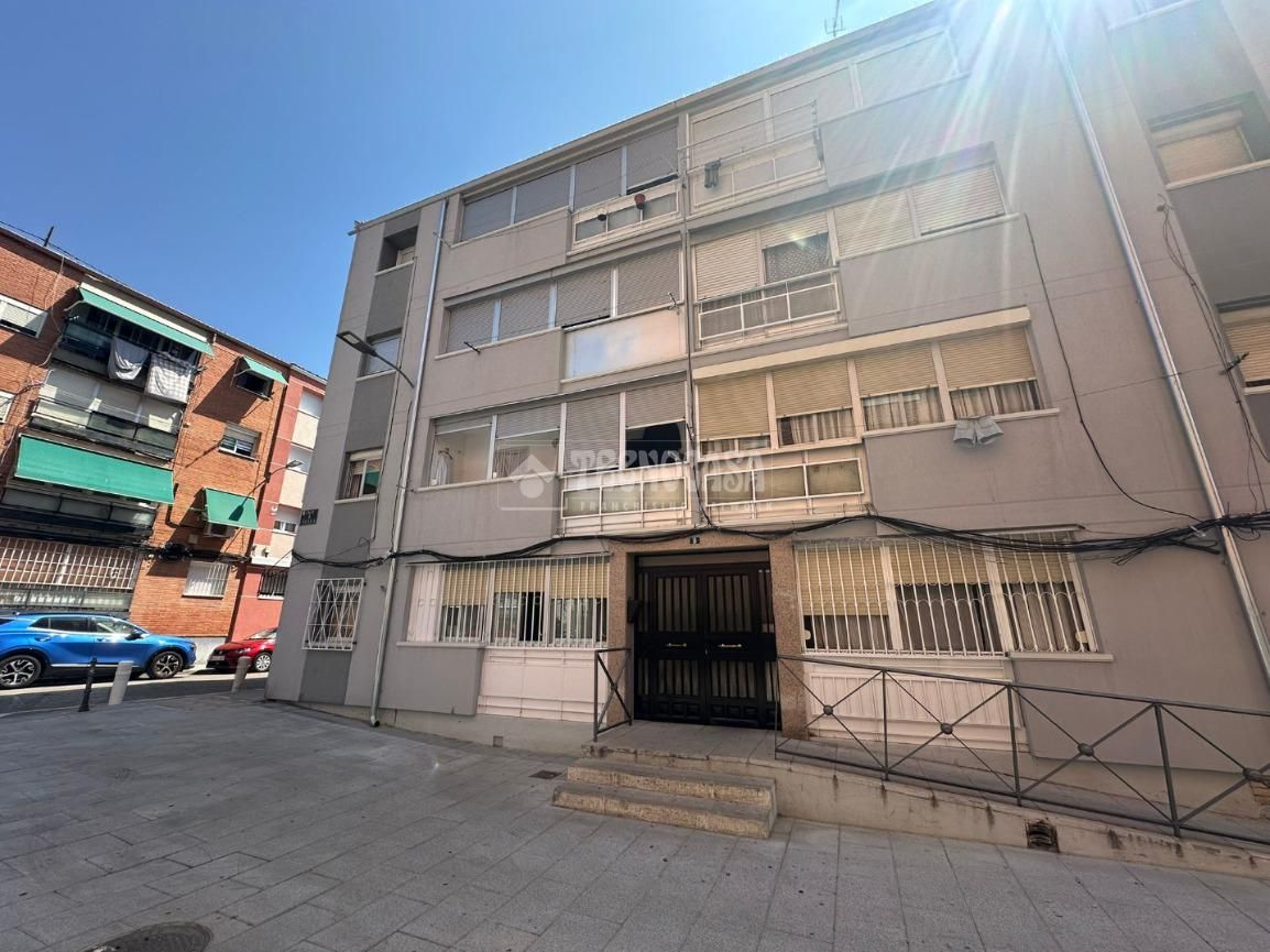 Flat for sale in Calle Daganzo, Centro