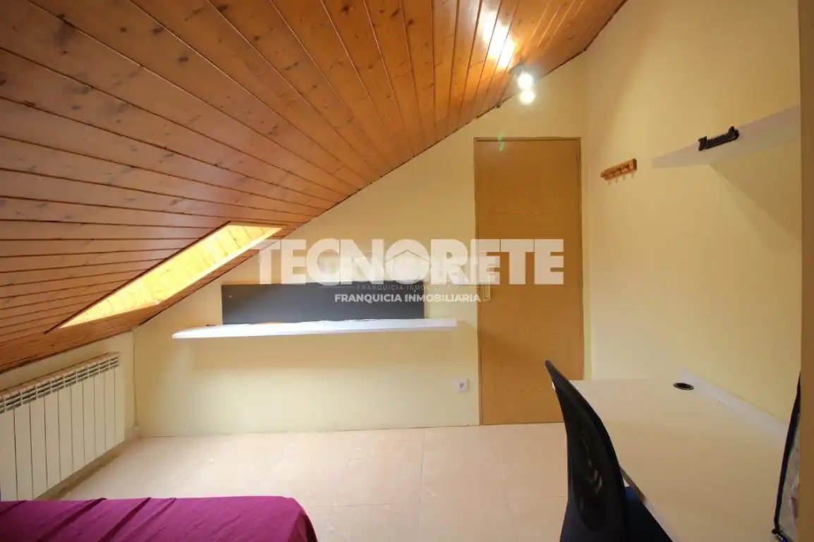 Casa adosada en venta en Calle Zurbarán, Las Ventas de Retamosa