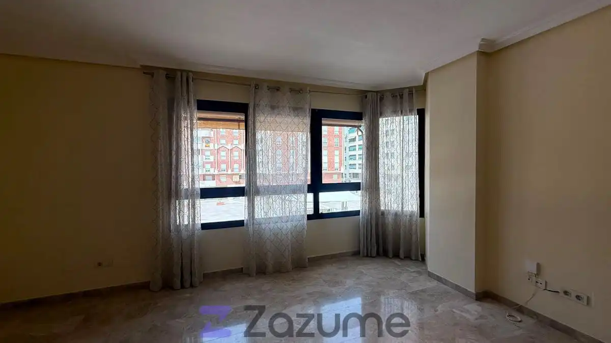 Schlafzimmer von Wohnung zur Miete in Murcia mit Klimaanlage, Heizung und Terrasse