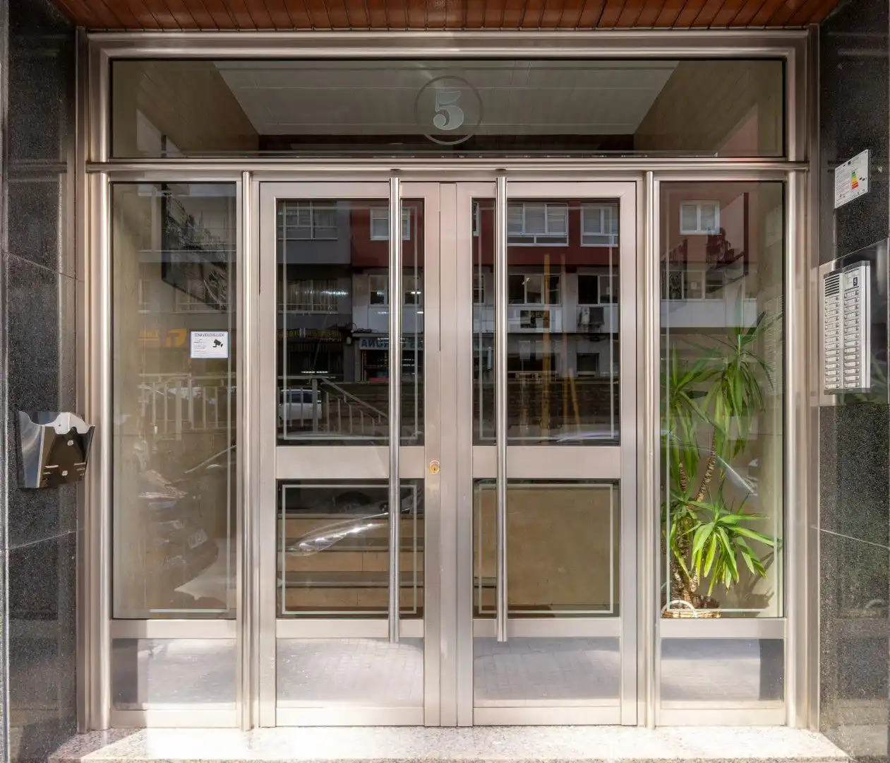 Vista exterior de Piso en venta en A Coruña Capital  con Calefacción
