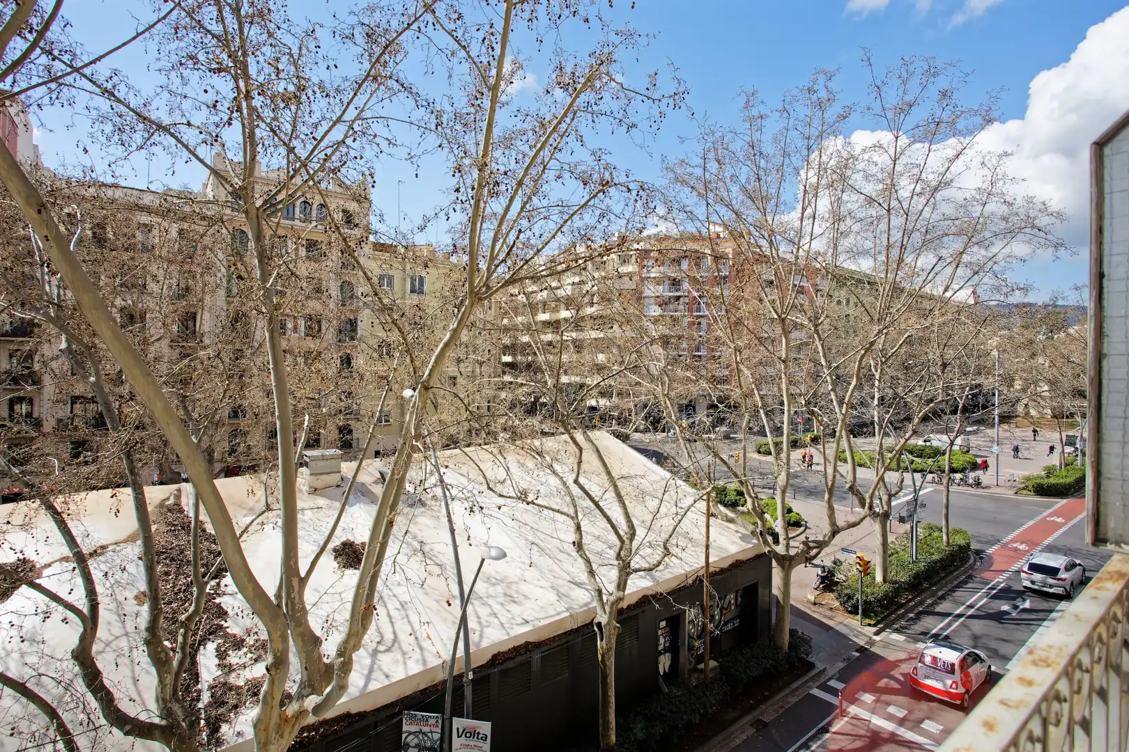 Exterior view of Flat for sale in Barcelona  with Air Conditioner, Heating and Oven