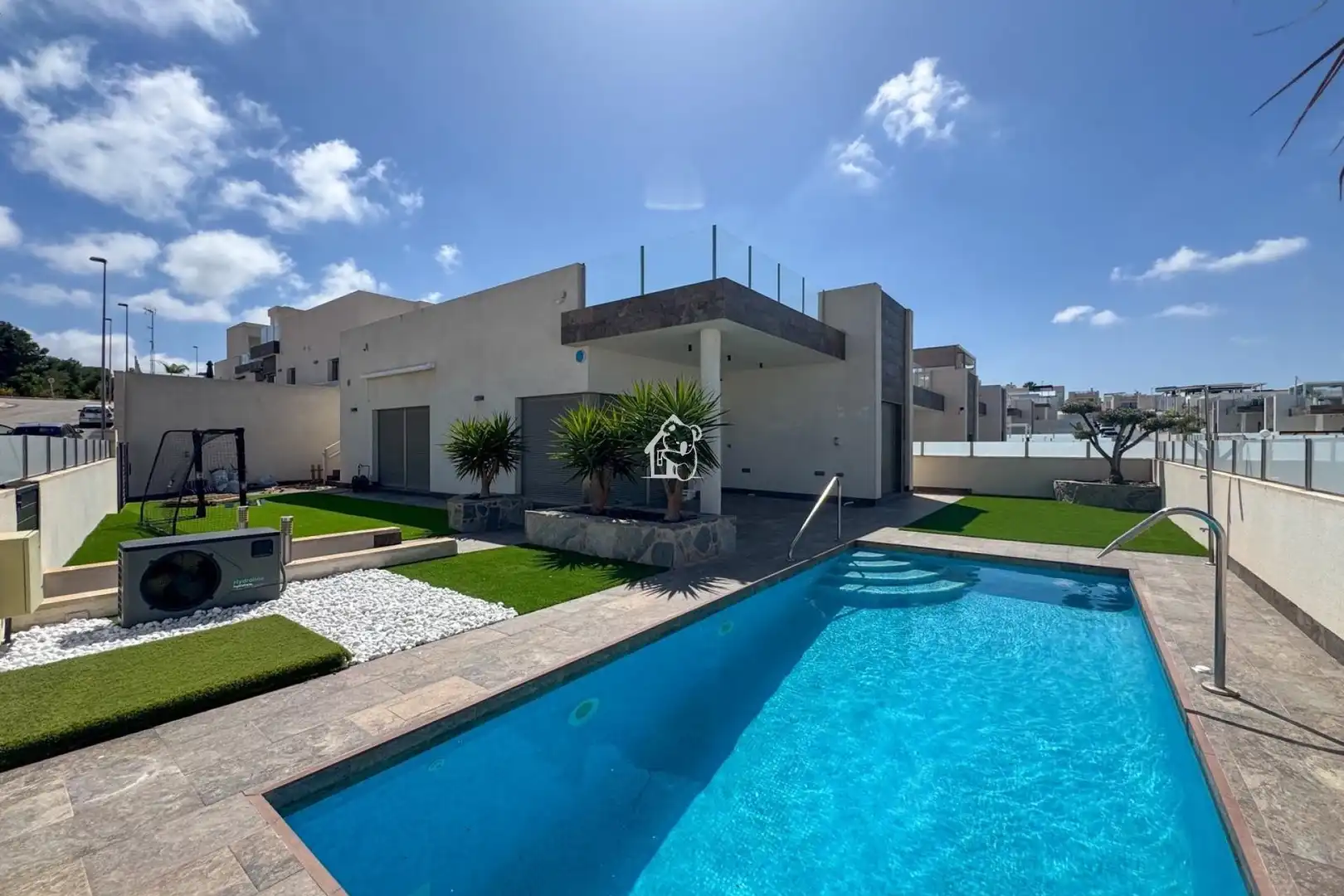 Piscina de Casa o chalet de alquiler en Orihuela con Aire acondicionado, Jardín privado y Terraza
