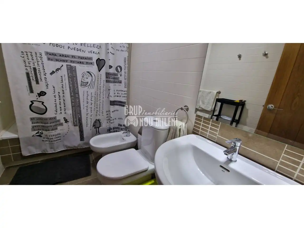 Bathroom of Flat for rent in Catarroja  with Air Conditioner, Heating and Terrace