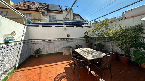 Foto 2 de Casa adosada en venta en Calle Doctor Lara Gómez, 3, Vista Azul - Consolación, Dos Hermanas