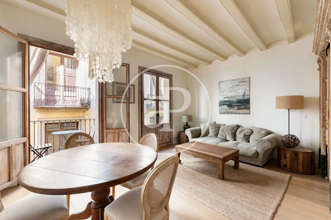 Sala d'estar de Pis en venda en Barcelona amb Aire condicionat, Calefacció i Moblat