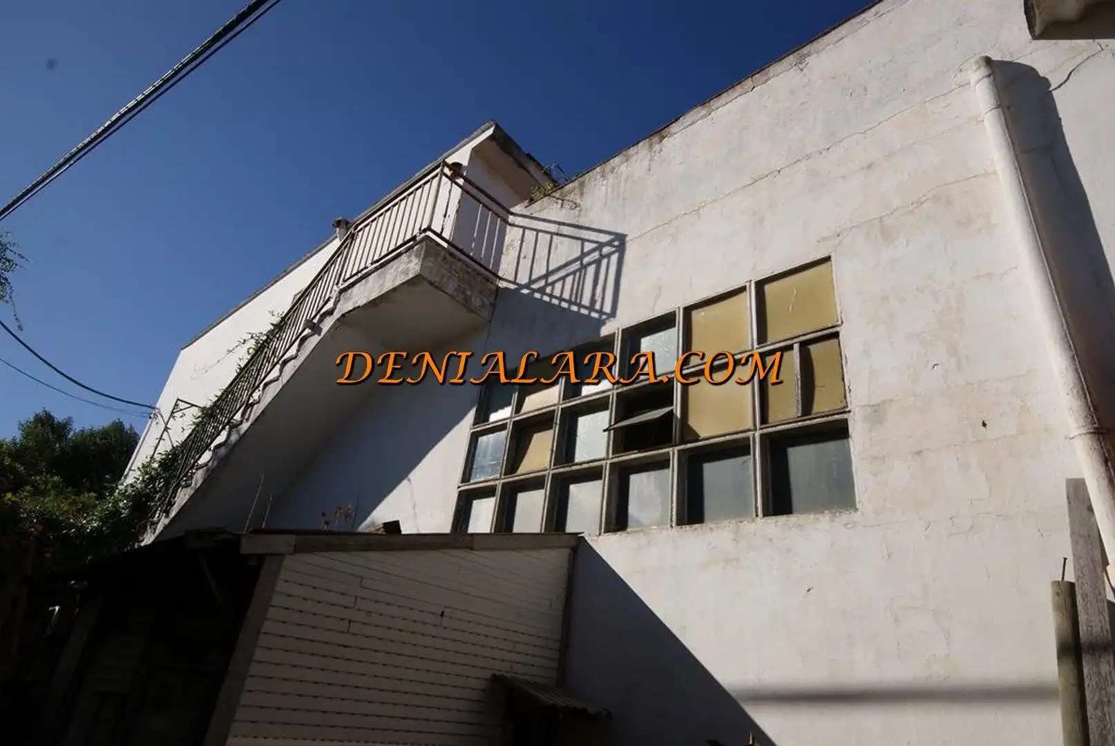 Locale commerciale in vendita a CV-725 3