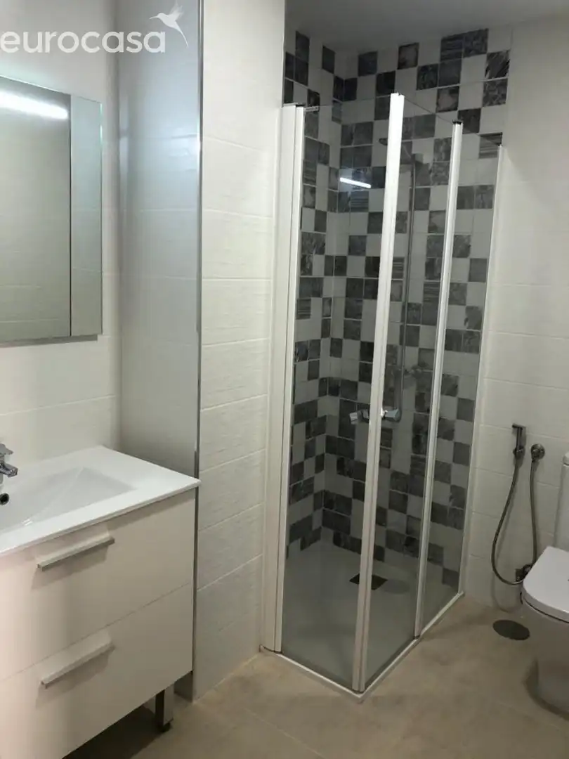 Bathroom of Flat for rent in Telde
