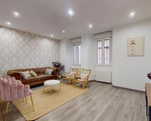 Sala d'estar de Planta baixa en venda en Bilbao  amb Calefacció