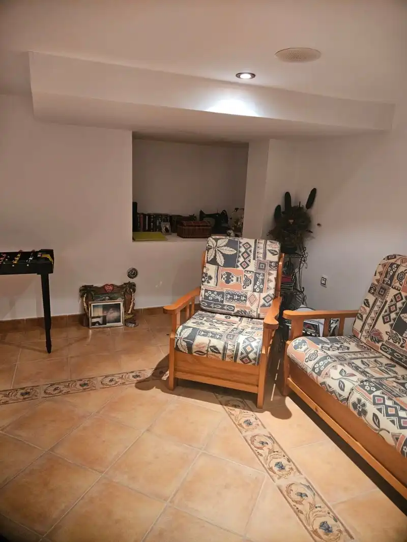 Maisonette zum Verkauf in Casar de Cáceres mit Klimaanlage, Heizung und Privatgarten