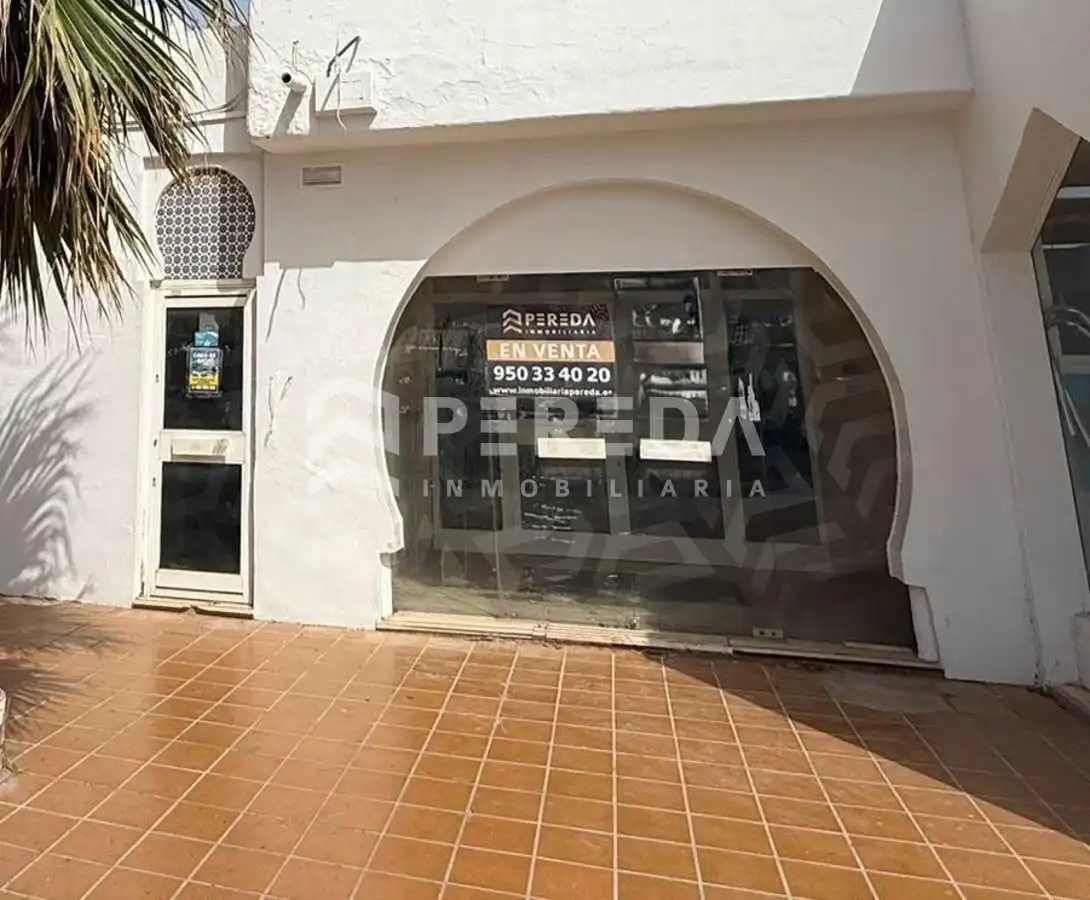 Local comercial en venta en Avenida GAVIOTAS DE LAS(U), imagen 2